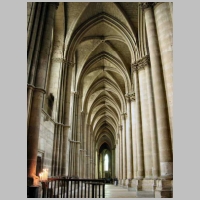 N-Seitenschiff, Photo by Alastair Ross on pbase com.jpg